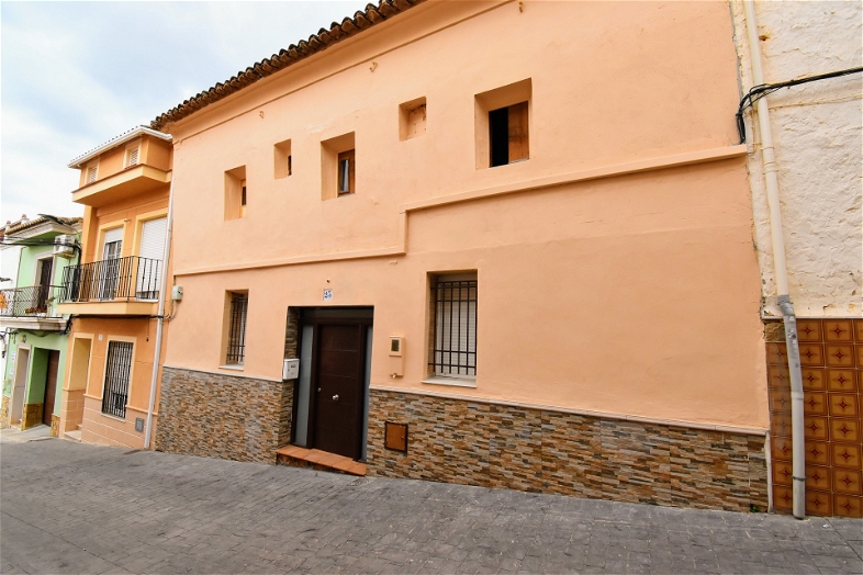 3 bed Townhouse in Montroy