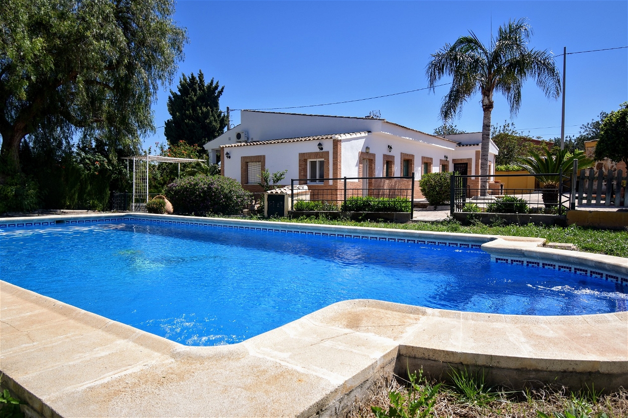 5 bed Villa in Pedralba