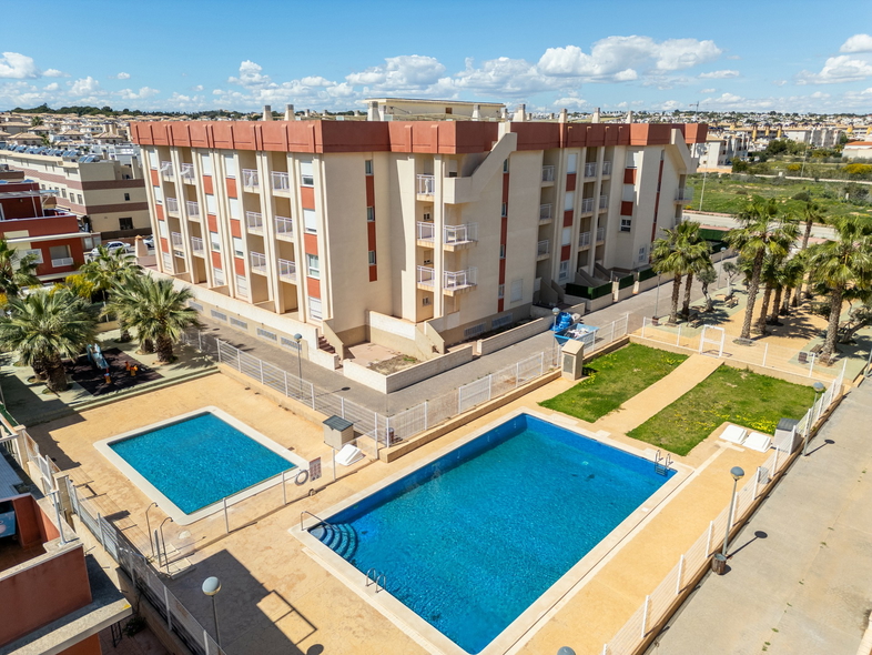 2 bed Apartment in Cabo Roig