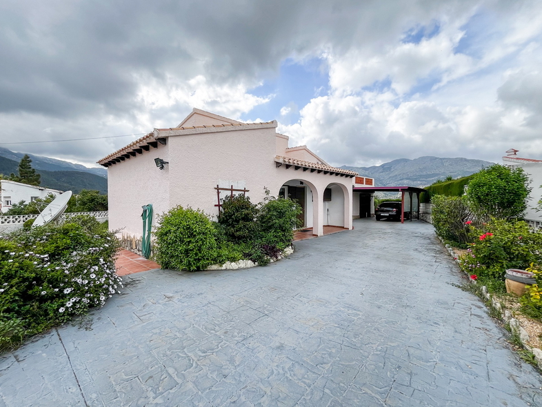 3 bed Villa in Orba