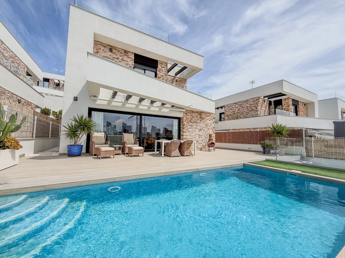 3 bed Villa in Finestrat