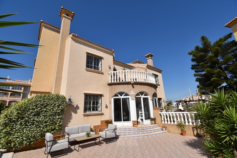 3 bed Townhouse in Playa Flamenca