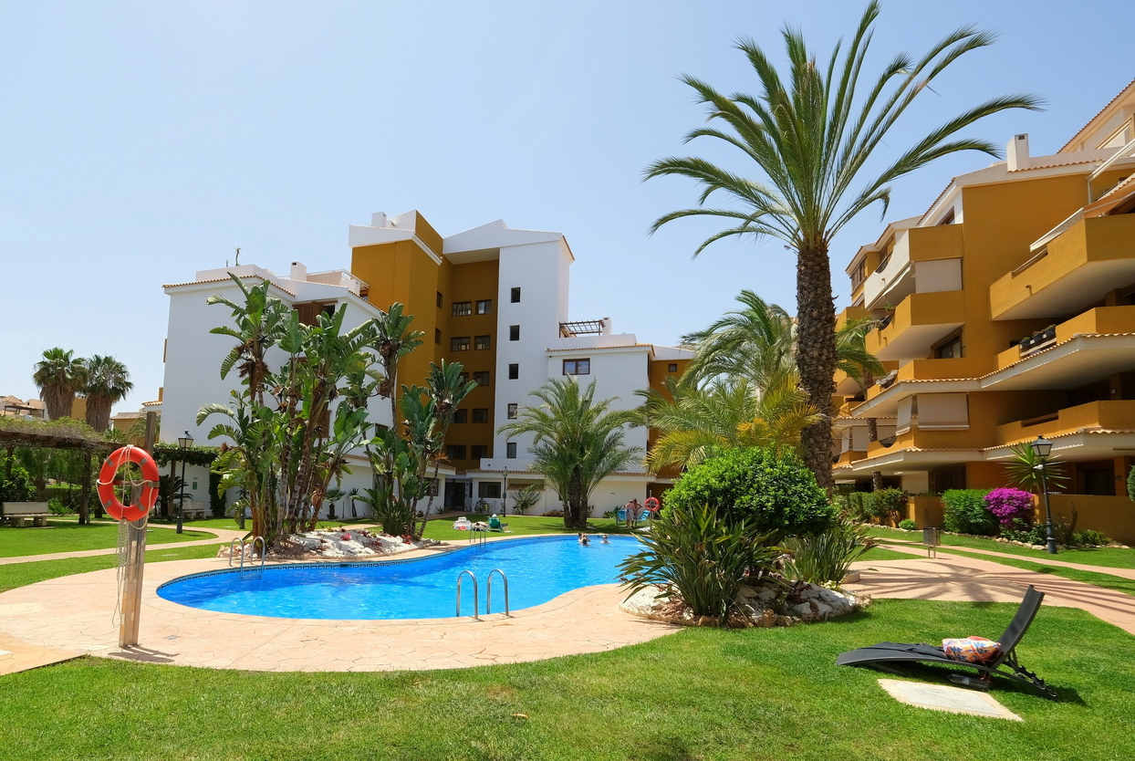 2 bed Apartment in Punta Prima