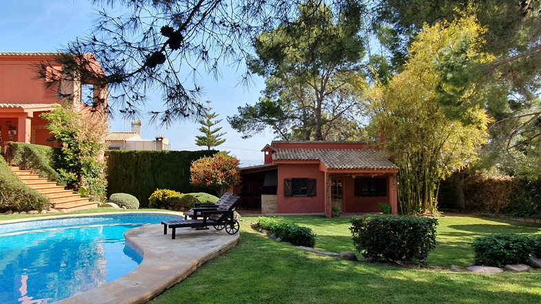 5 bed Villa in La Pobla de Vallbona