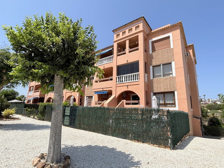2 bed Apartment in Villamartin