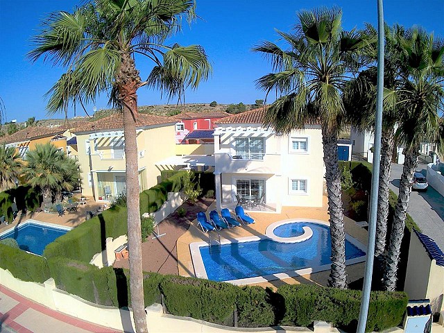 2 Schlafzimmer Villa in Altaona Golf & Country Village