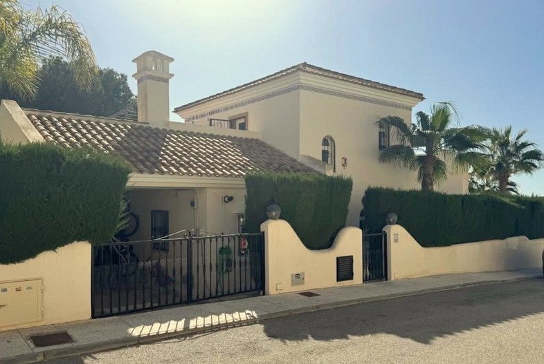 3 bed Villa in Las Ramblas Golf